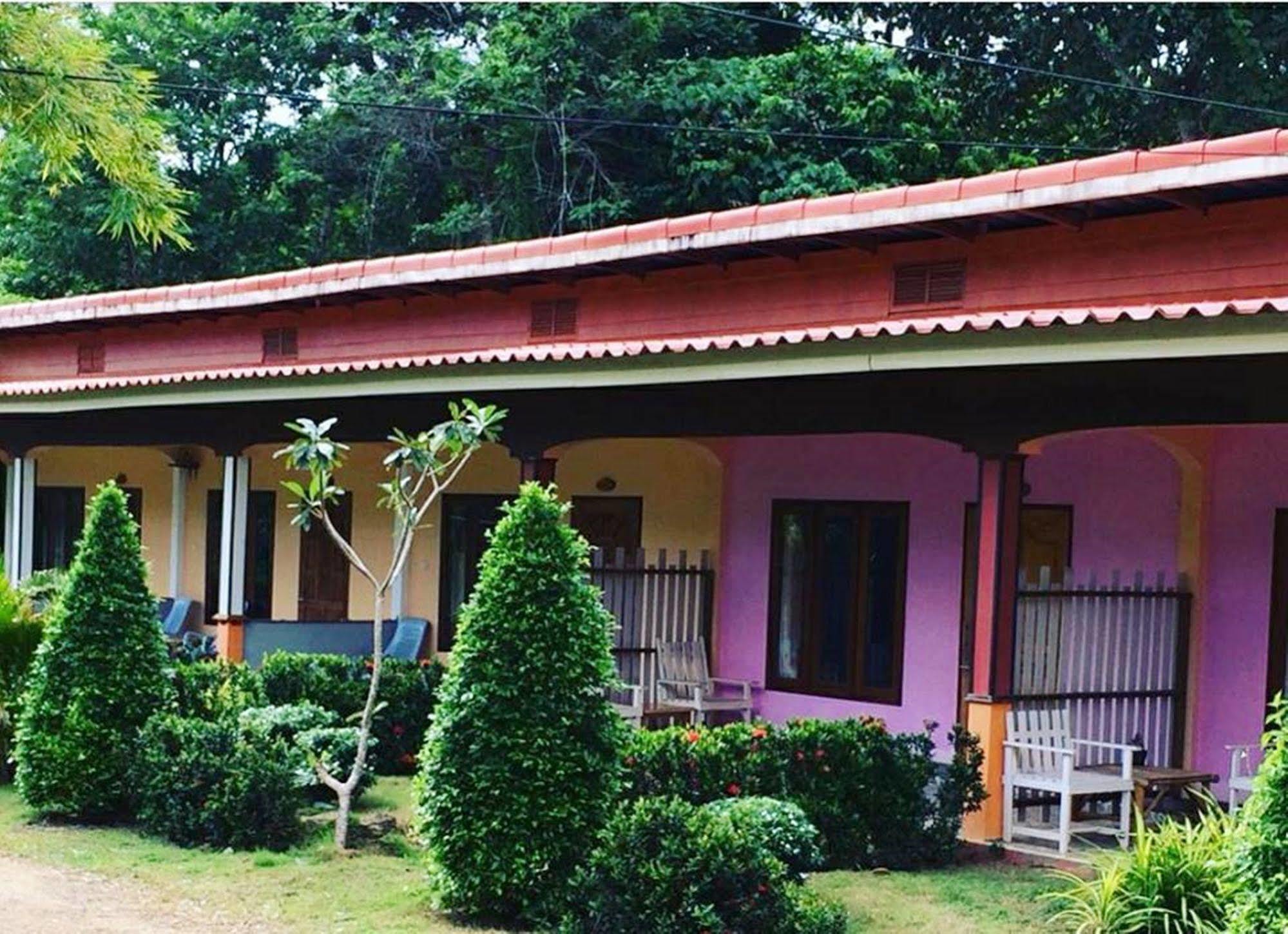 Готель Phu Lanta Life Ко-Ланта Екстер'єр фото